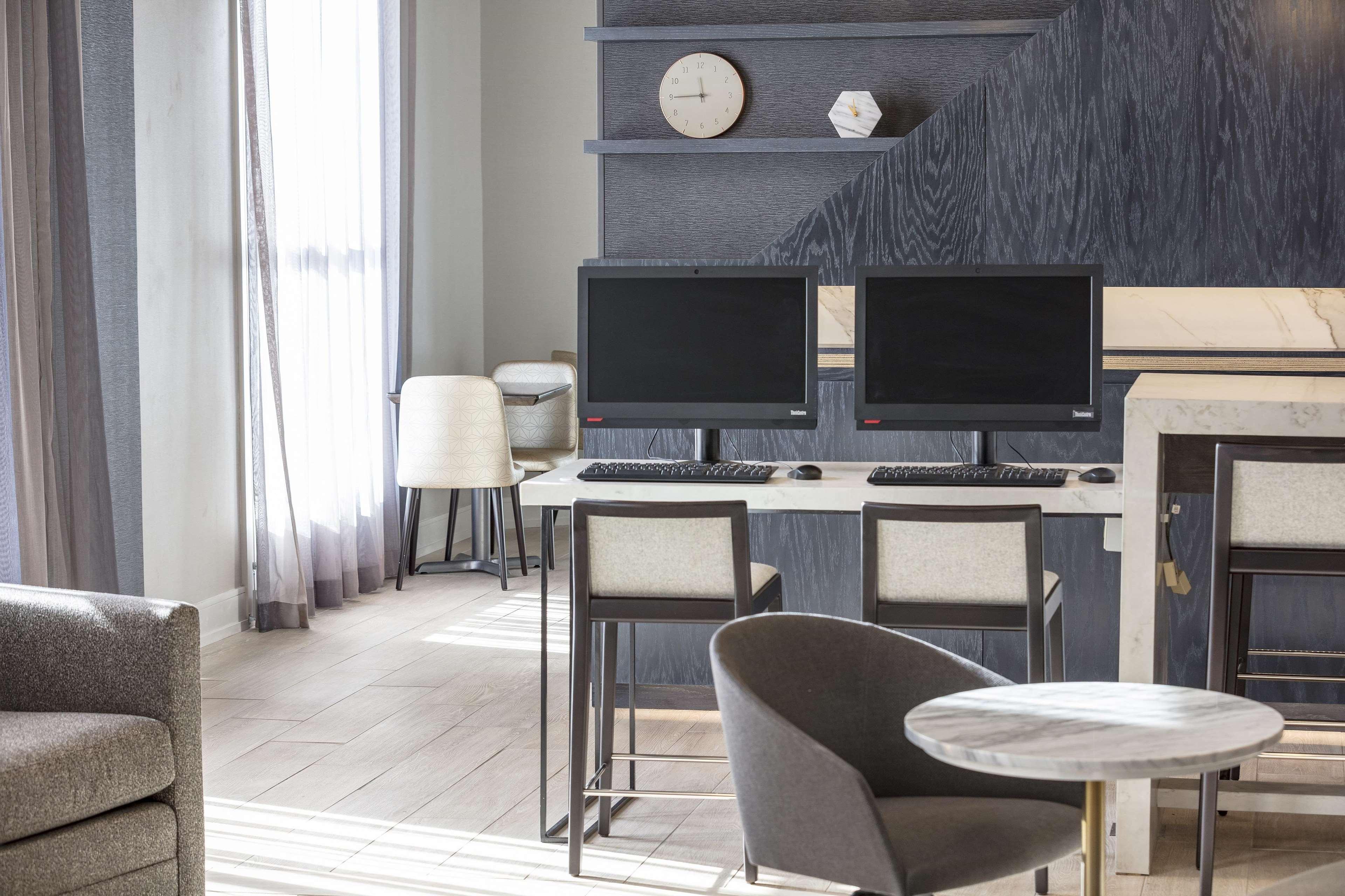 Doubletree By Hilton Boston Logan Airport Chelsea Hotel Faciliteter billede