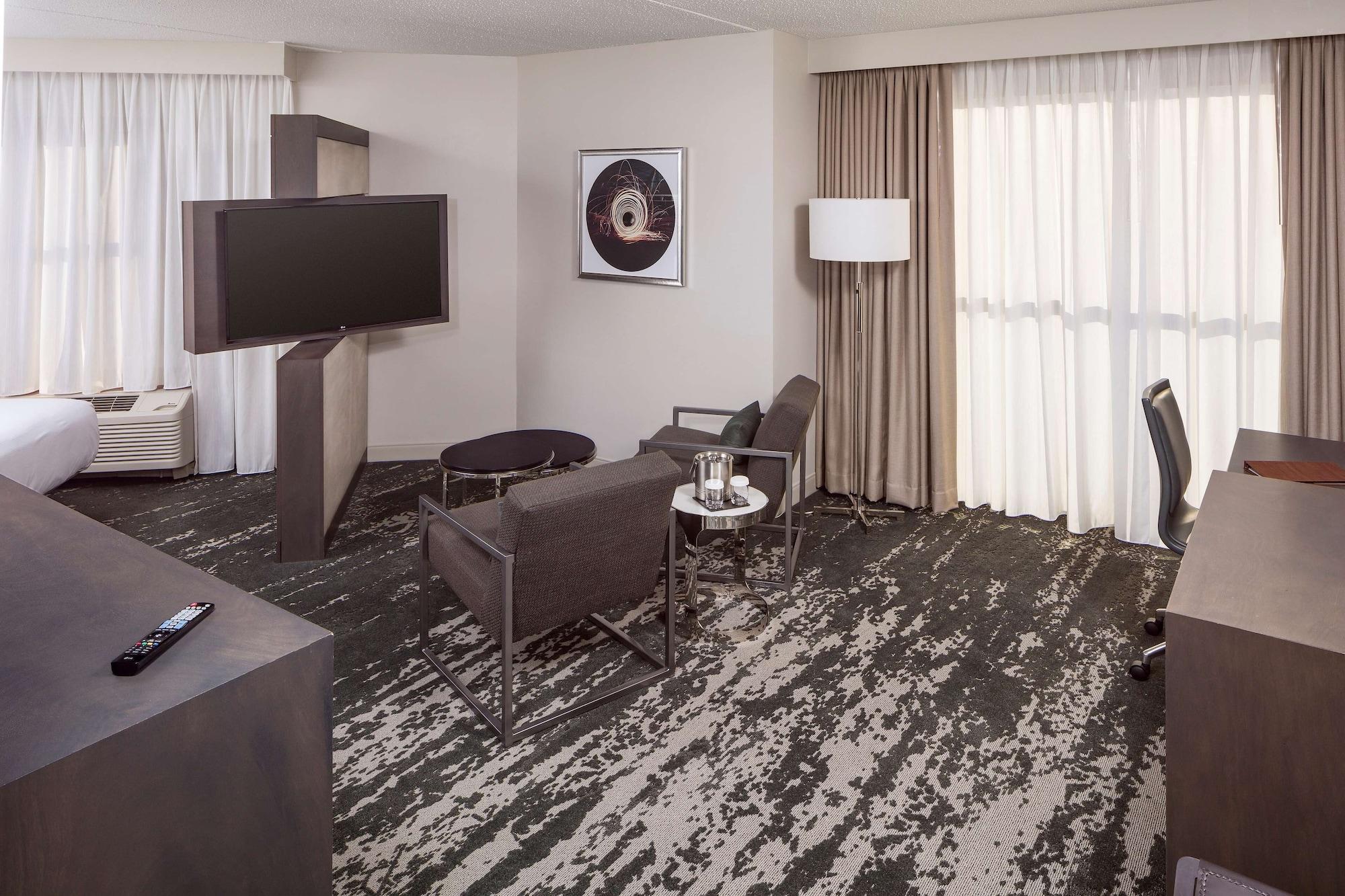 Doubletree By Hilton Boston Logan Airport Chelsea Hotel Eksteriør billede