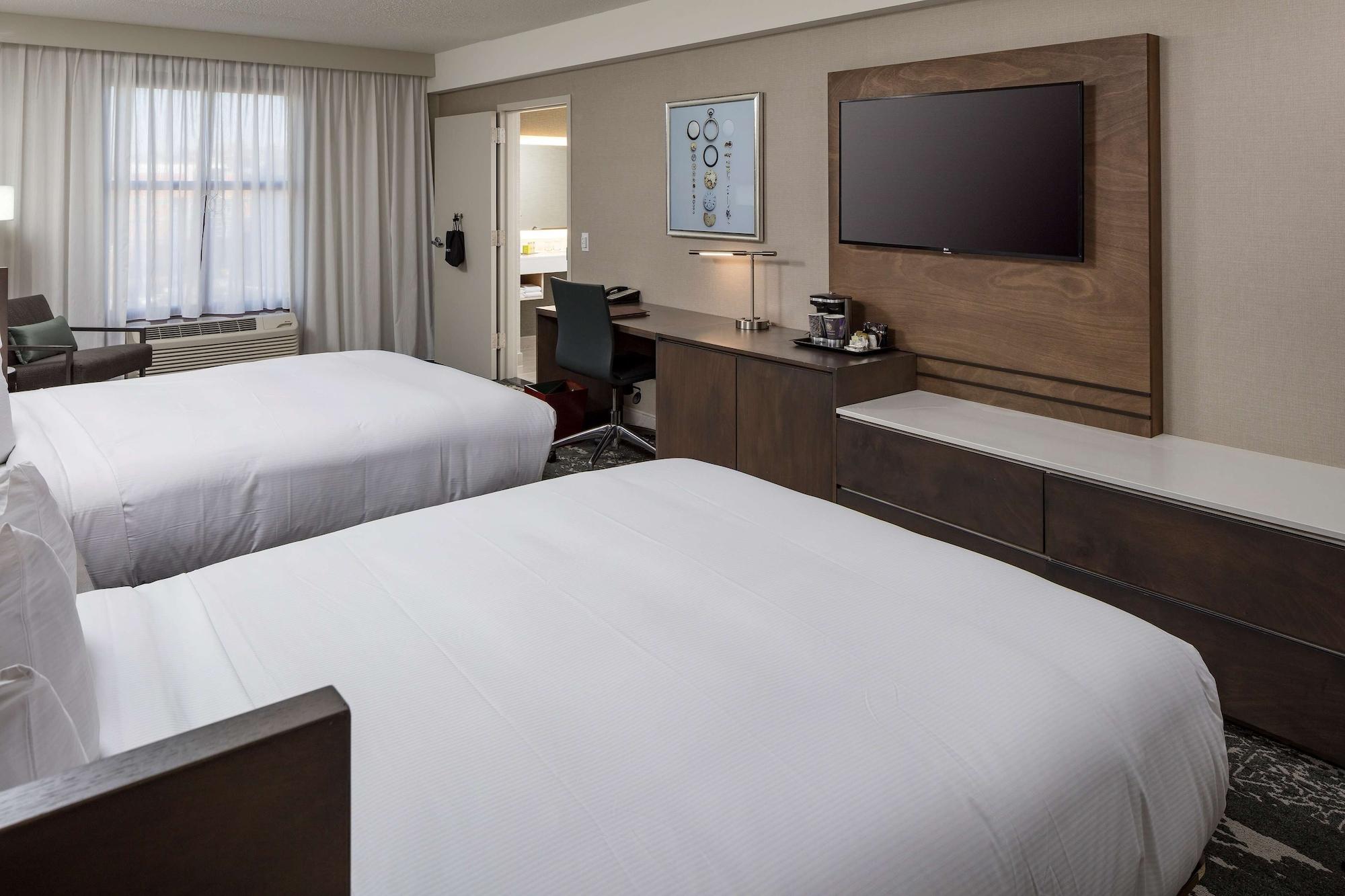 Doubletree By Hilton Boston Logan Airport Chelsea Hotel Eksteriør billede